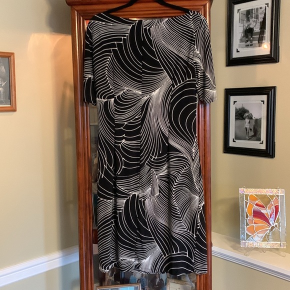 AK Anne Klein Dress Size 12 - Picture 6 of 10